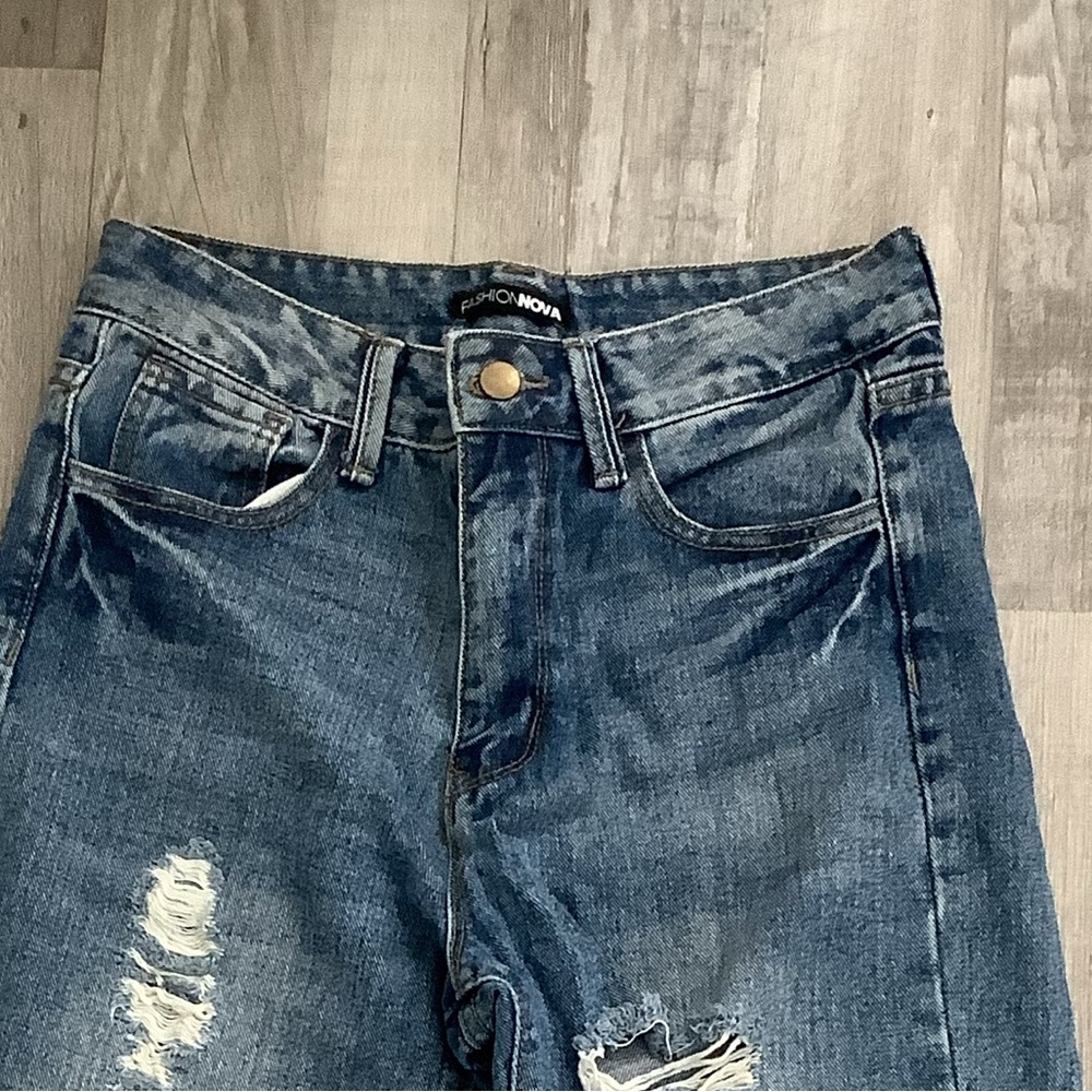 Fashion Nova "As You Please Ripped Straight Leg Jeans - Picture 6 of 9